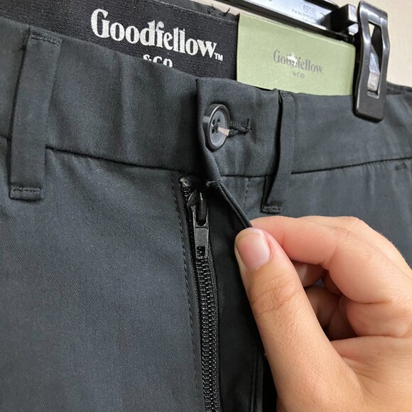 Goodfellow & Co Men's Black Skinny Fit Mid Rise Pocket Hennepin Tech Chino Pants - Picture 10 of 16